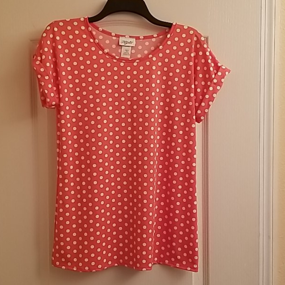 Salmon / white dot blouse